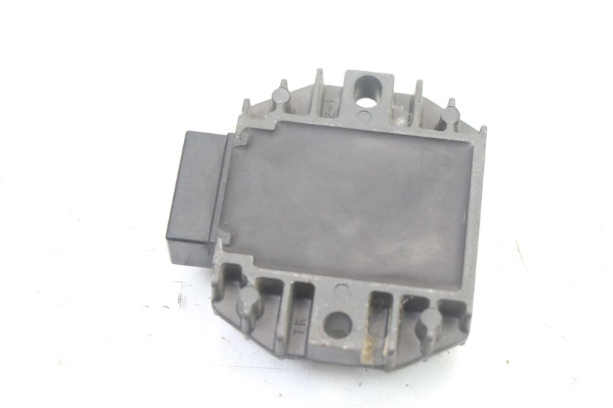 photo de REGOLATORE DI CARICA YAMAHA YP MAJESTY 125 (2007 - 2010)