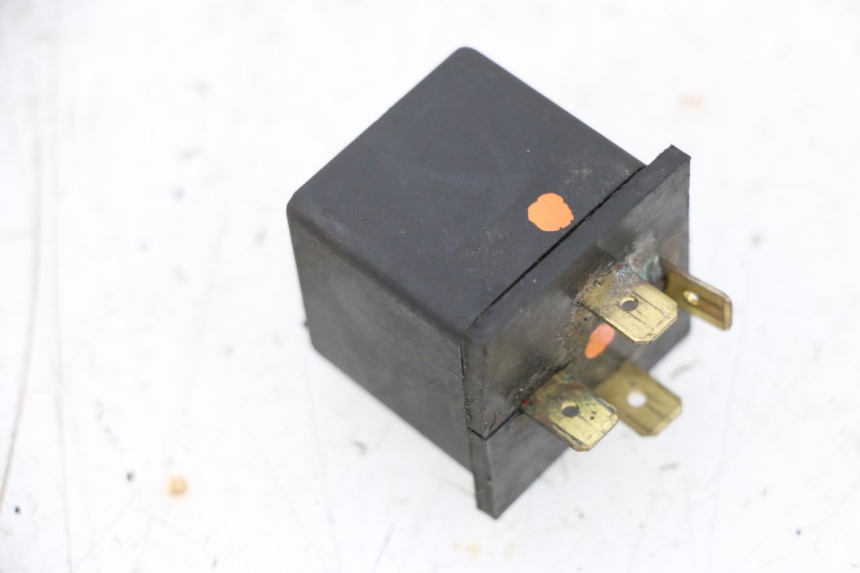 photo de RELE AVVIAMENTO MBK BOOSTER SPIRIT NAKED 50 (2004 - 2017) - Zoom sullo stato d'uso