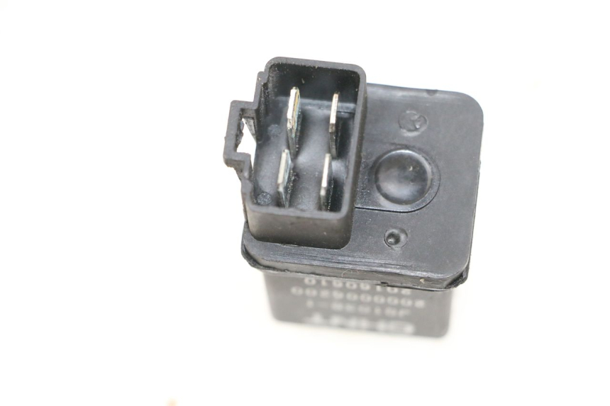 photo de RELE' AVVIAMENTO PEUGEOT KISBEE 4T 50 (2010 - 2017) - Primo piano tecnico