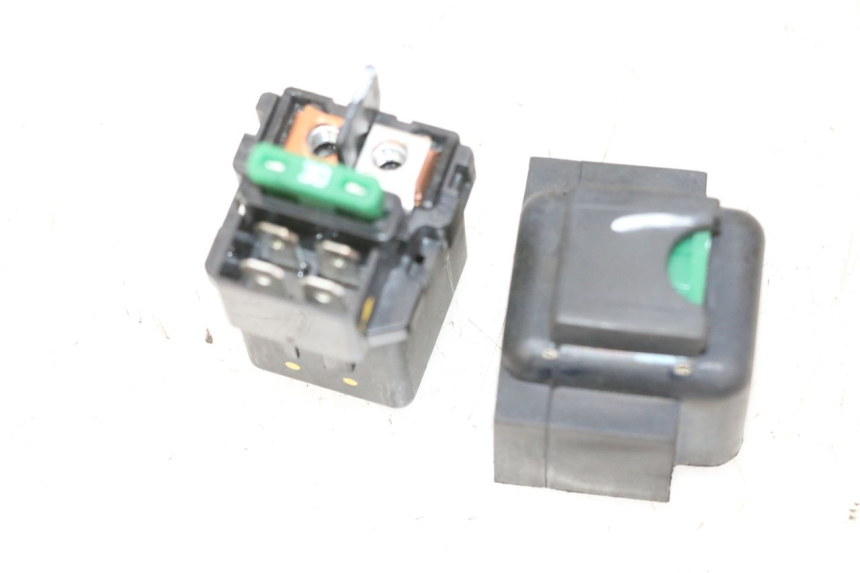 photo de RELE AVVIAMENTO PIAGGIO MP3 HPE 310 (2024 - 2025)