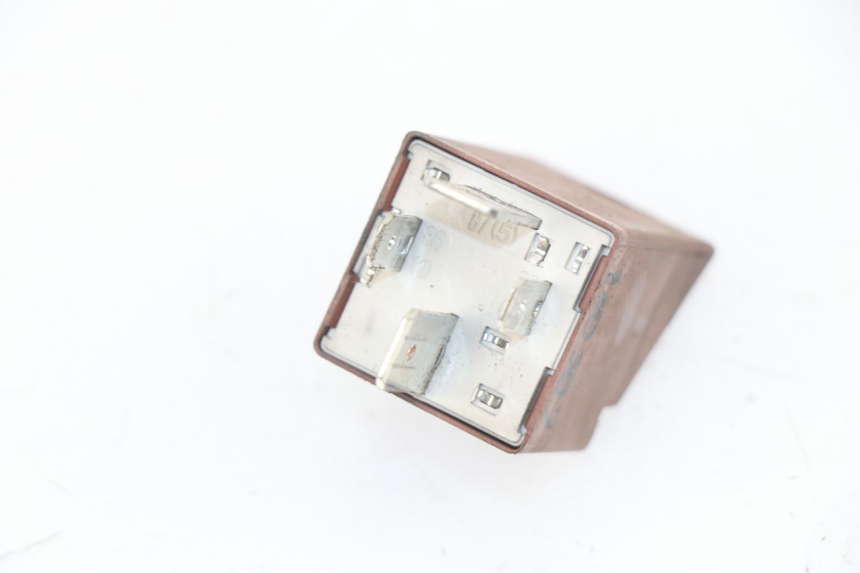 photo de RELE' AVVIAMENTO PIAGGIO MP3 125 (2006 - 2014)