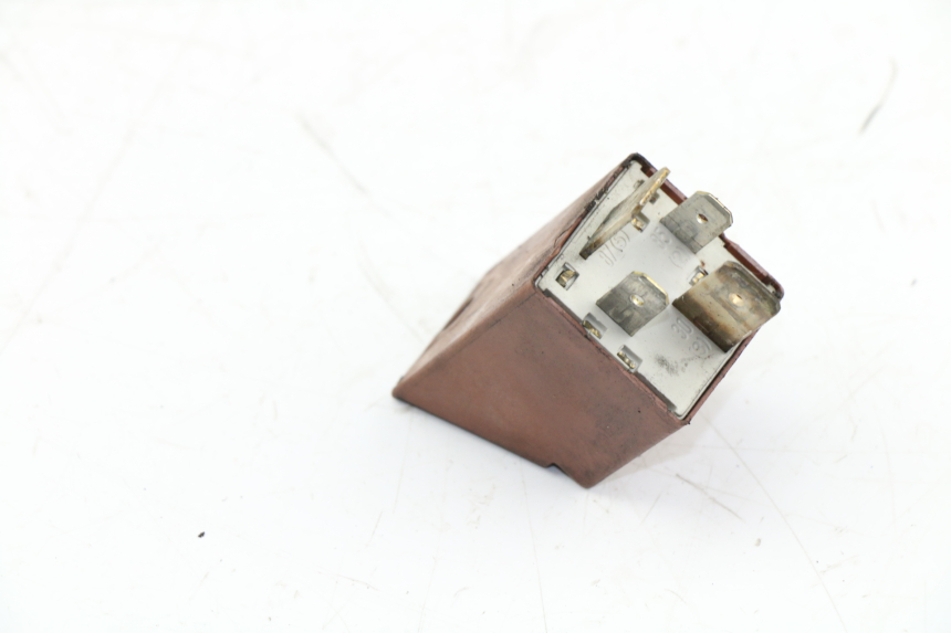 photo de RELE' AVVIAMENTO PIAGGIO X8 125 (2004 - 2007)