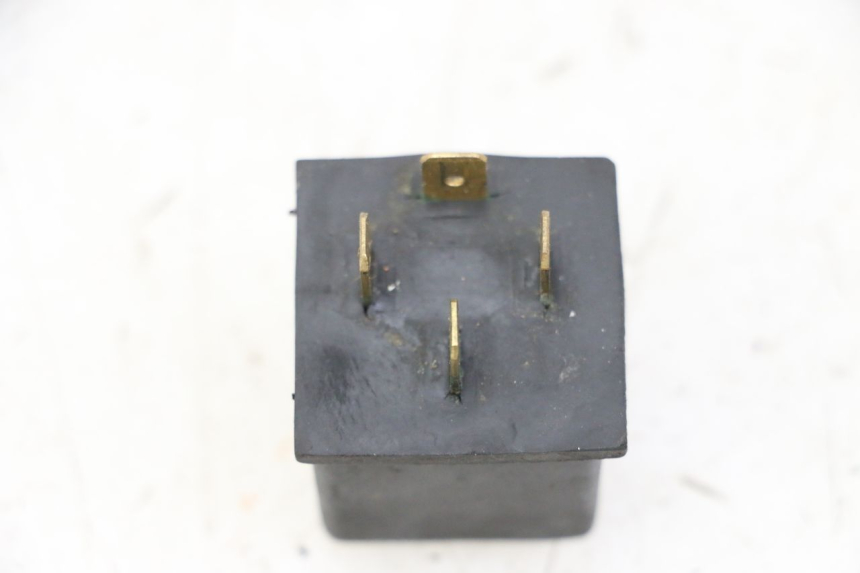 photo de RELE AVVIAMENTO YAMAHA TZR 50 (2008 - 2016) - Zoom sullo stato d'uso