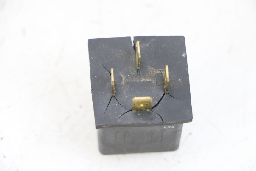 photo de RELE AVVIAMENTO YAMAHA TZR 50 (2008 - 2016) - Zoom sullo stato d'uso