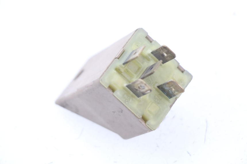 photo de RELE' AVVIAMENTO PIAGGIO X9 EVOLUTION 125 (2003 - 2007)