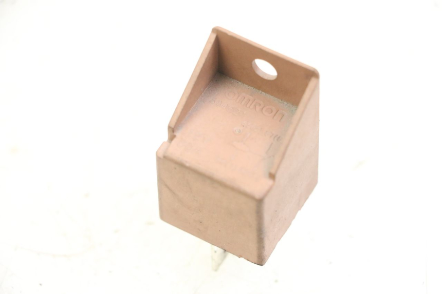 photo de RELE' AVVIAMENTO PIAGGIO XEVO - X EVO 125 (2007 - 2016) - Vista principale