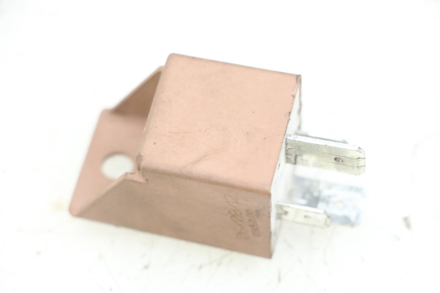 photo de RELE' AVVIAMENTO PIAGGIO XEVO - X EVO 125 (2007 - 2016) - Altra angolazione