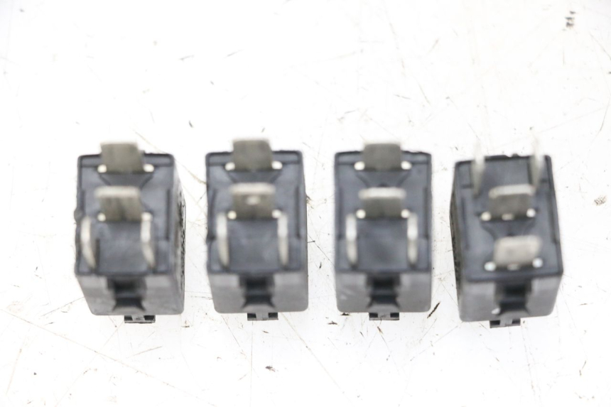 photo de RELE' ELETTRICO BMW C1 125 (2000 - 2003)