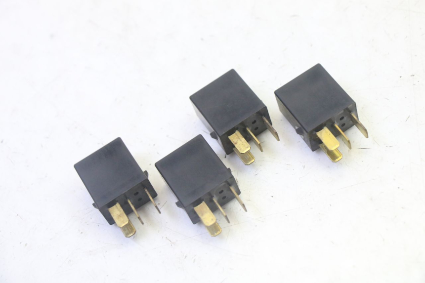 photo de RELE' ELETTRICO HONDA FES S-WING SWING ABS 125 (2007 - 2015)