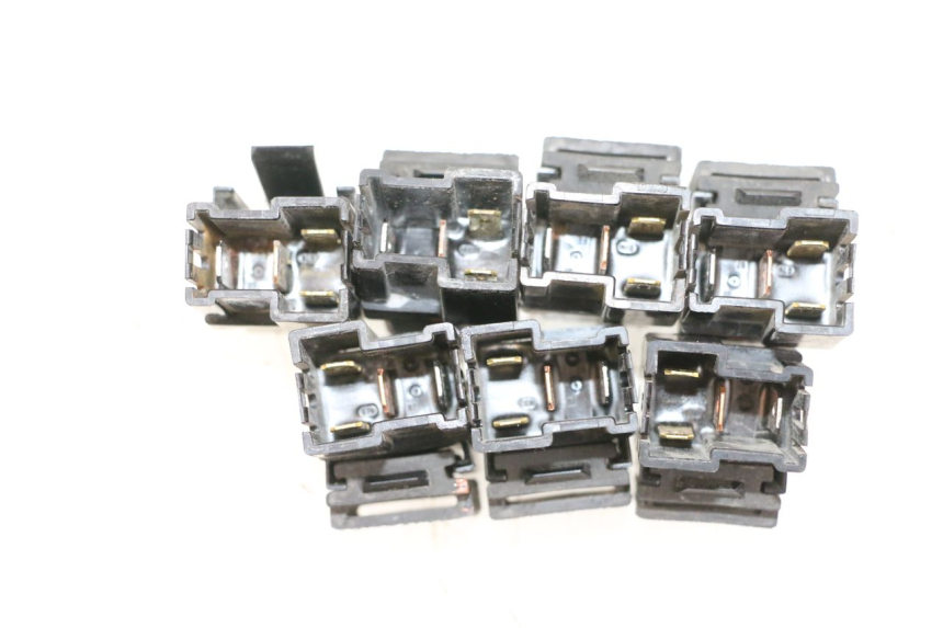 photo de RELE' ELETTRICO YAMAHA FJR ABS 1300 (2006 - 2012) - Zoom sullo stato d'uso