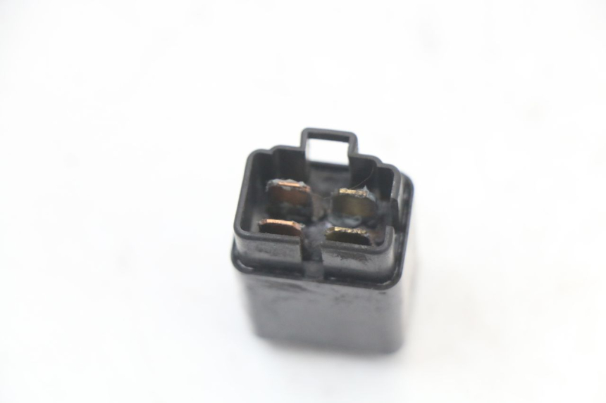 photo de RELÈ ELETTRICO SUZUKI GN 125 (1997 - 2000)