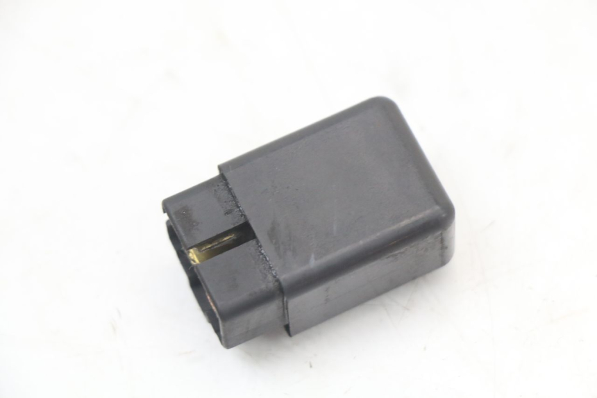 photo de RELÈ ELETTRICO SUZUKI GN 125 (1997 - 2000)