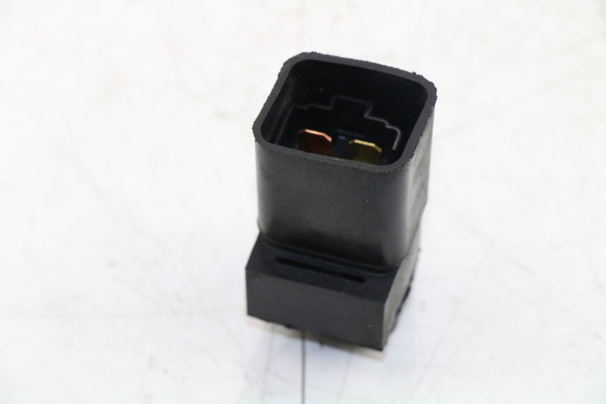 photo de RELÈ ELETTRICO SUZUKI GSR 750 (2011 - 2017)