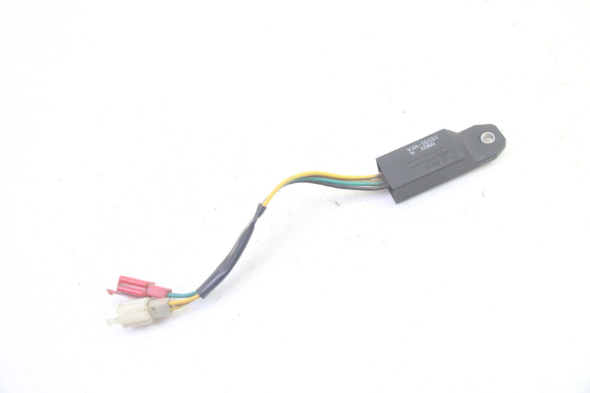 photo de Relè elettrico SYM GTS EVO 125 (2009 - 2013) - Zoom sullo stato d'uso