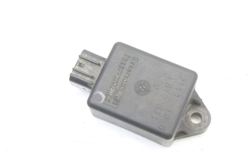 photo de RELE' ELETTRICO KAWASAKI ZR7 ZR-7 S 750 (1999 - 2004)