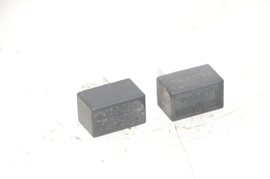 photo de RELE' ELETTRICO PEUGEOT KISBEE 4T 50 (2018 - 2022)