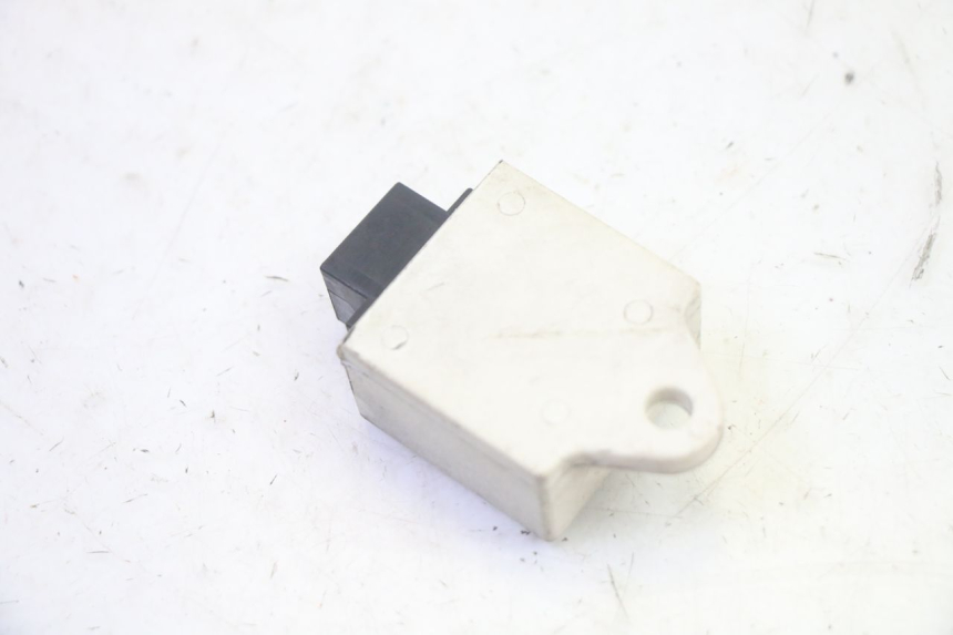 photo de RELE PIAGGIO MP3 HPE 350 (2018 - 2020) - Zoom sullo stato d'uso