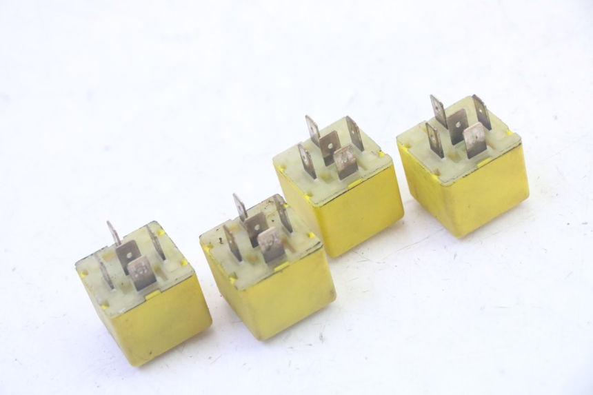 photo de RELE' ELETTRICO PIAGGIO MP3 LT 300 (2010 - 2016)