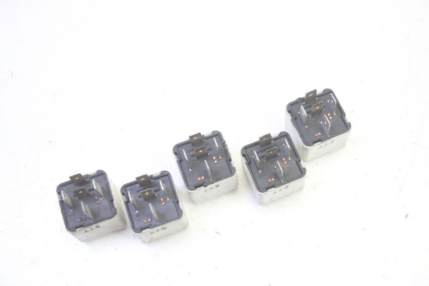 photo de RELE' ELETTRICO PIAGGIO MP3 LT 400 (2007 - 2012) - Altra angolazione