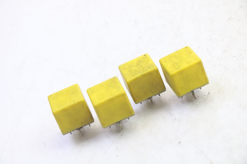 photo de RELE' ELETTRICO PIAGGIO MP3 RL 250 (2007 - 2010)