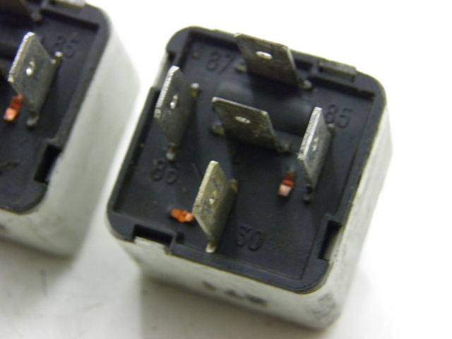 photo de RELÈ ELETTRICO PIAGGIO BEVERLY 125 (1998 - 2005)