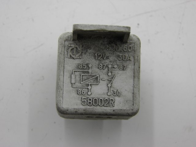 photo de RELE' ELETTRICO PIAGGIO X8 125 (2004 - 2007)