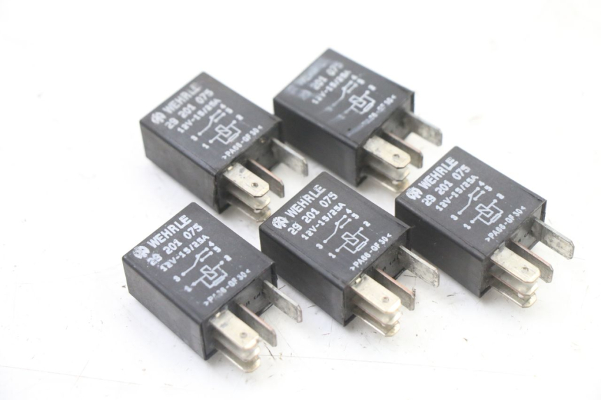 photo de RELE PEUGEOT SATELIS 125 (2013 - 2018)