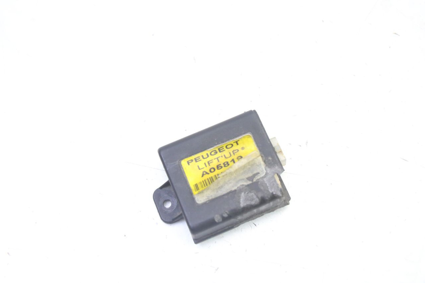 photo de RELE PEUGEOT SATELIS 250 (2006 - 2012)