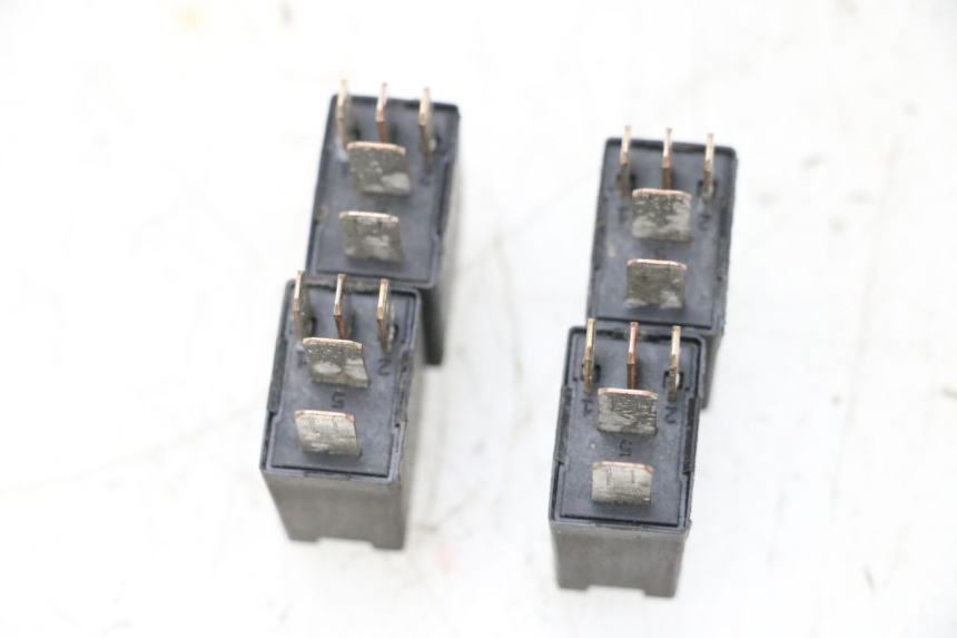 photo de RELE PEUGEOT SATELIS 125 (2013 - 2018) - Dettaglio del componente