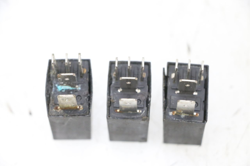 photo de RELE PEUGEOT SPEEDFIGHT 4 4T EFI 50 (2021 - 2025) - Primo piano tecnico