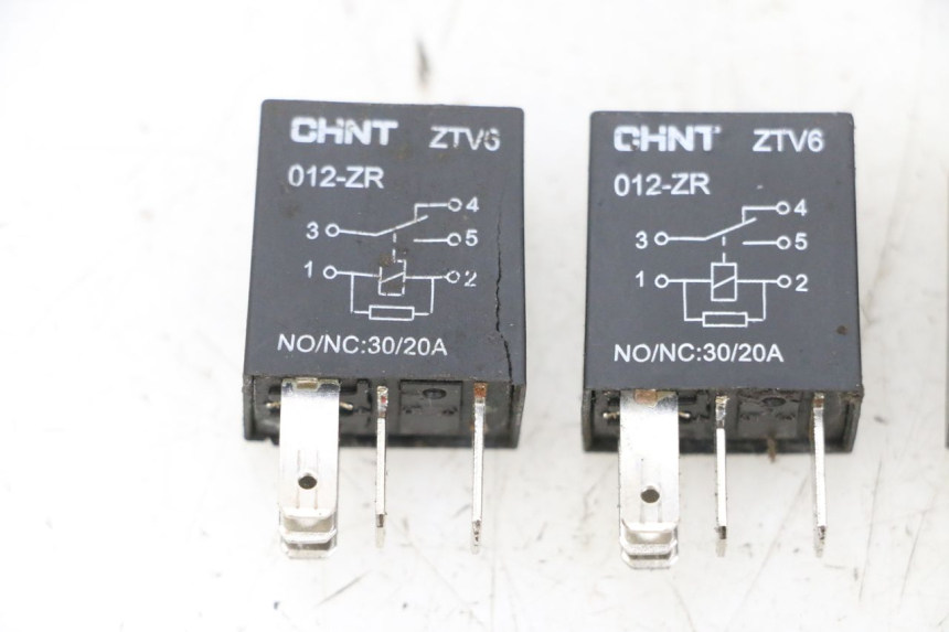 photo de RELE PEUGEOT SPEEDFIGHT 4 4T EFI 50 (2021 - 2025) - Vista d'insieme del prodotto