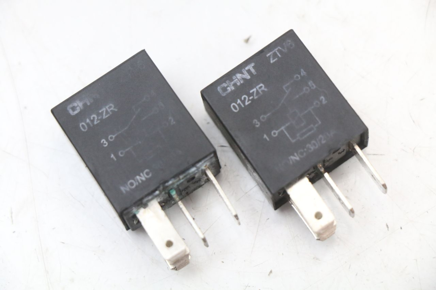 photo de RELE' ELETTRICO PEUGEOT STREETZONE I 2T 50 (2018 - 2020)