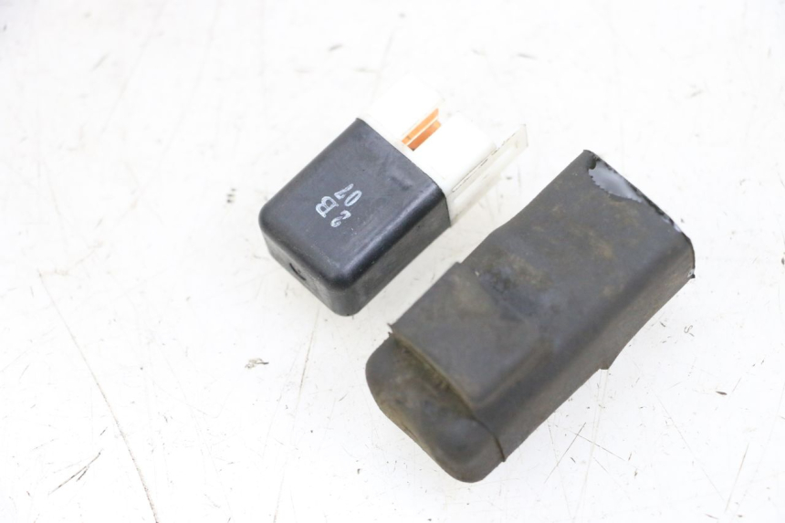 photo de RELE KAWASAKI ZR 7 750 (1999 - 2001) - Dettaglio del componente