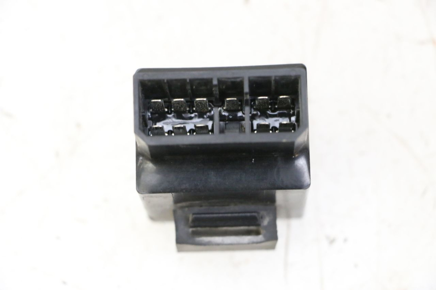 photo de RELÈ POMPA CARBURANTE YAMAHA XJN DIVERSION 600 (2000 - 2003)