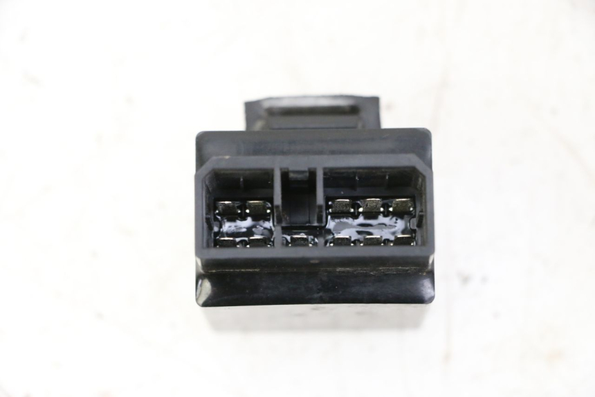 photo de RELÈ POMPA CARBURANTE YAMAHA XJN DIVERSION 600 (2000 - 2003)