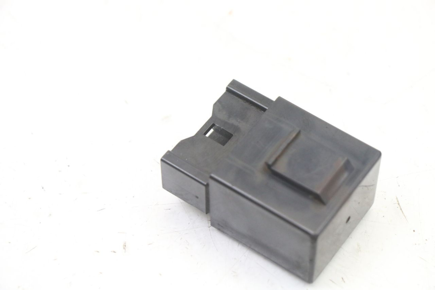 photo de RELÈ POMPA CARBURANTE YAMAHA FZ6 FAZER S2 600 (2007 - 2011)