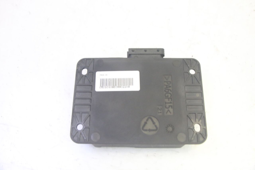 photo de ROLL LOCK RELE PIAGGIO MP3 HPE 350 (2018 - 2020) - Primo piano tecnico