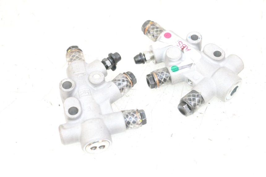 photo de TUBO FRENO PIAGGIO MP3 HPE 300 (2019 - 2026) - Vista principale