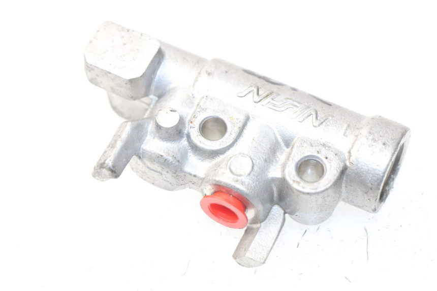 photo de DISTRIBUITORE FRENO HONDA NSS EX FORZA 250 (2008 - 2009)