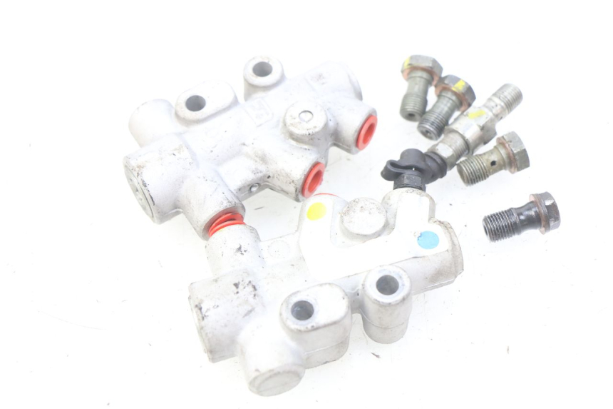 photo de DISTRIBUITORE FRENO PIAGGIO MP3 500 (2011 - 2015)