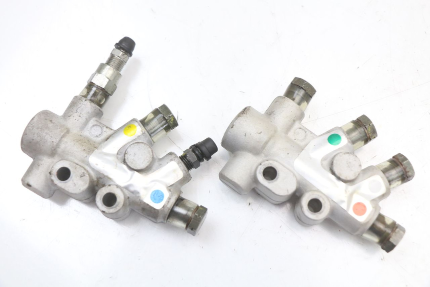 photo de DISTRIBUITORE FRENO PIAGGIO MP3 500 (2011 - 2015)