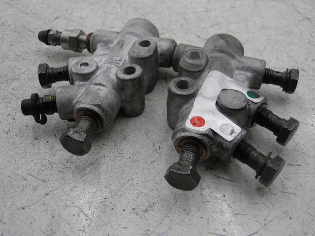 photo de DISTRIBUITORE FRENO PIAGGIO MP3 500 (2011 - 2015)