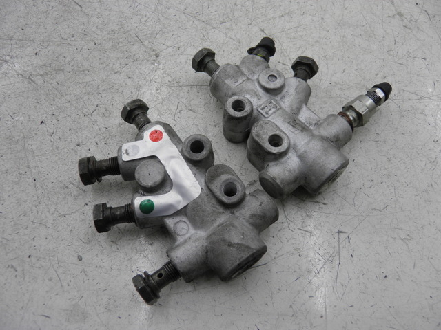 photo de DISTRIBUITORE FRENO PIAGGIO MP3 500 (2011 - 2015)