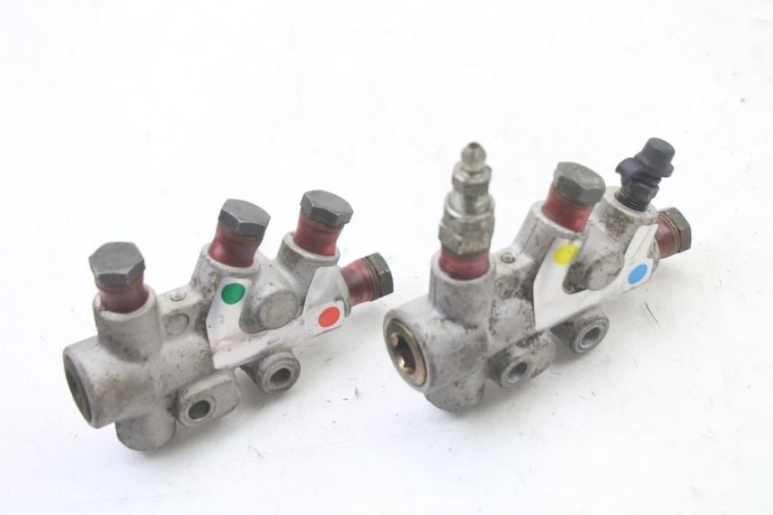 photo de DISTRIBUITORE FRENO PIAGGIO MP3 LT 400 (2007 - 2012)