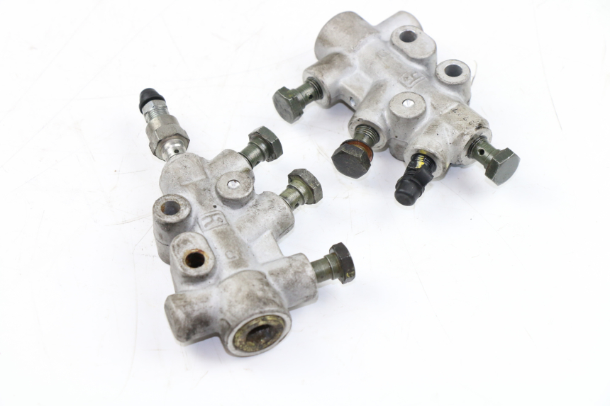 photo de DISTRIBUITORE FRENO PIAGGIO MP3 LT 400 (2007 - 2012)