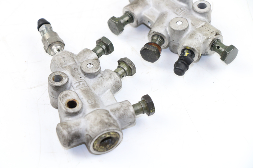 photo de DISTRIBUITORE FRENO PIAGGIO MP3 LT 400 (2007 - 2012)