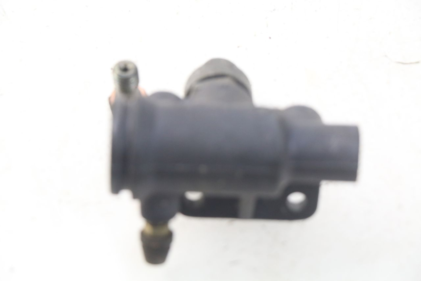 photo de DISTRIBUITORE FRENO PIAGGIO X9 EVOLUTION 125 (2003 - 2007)