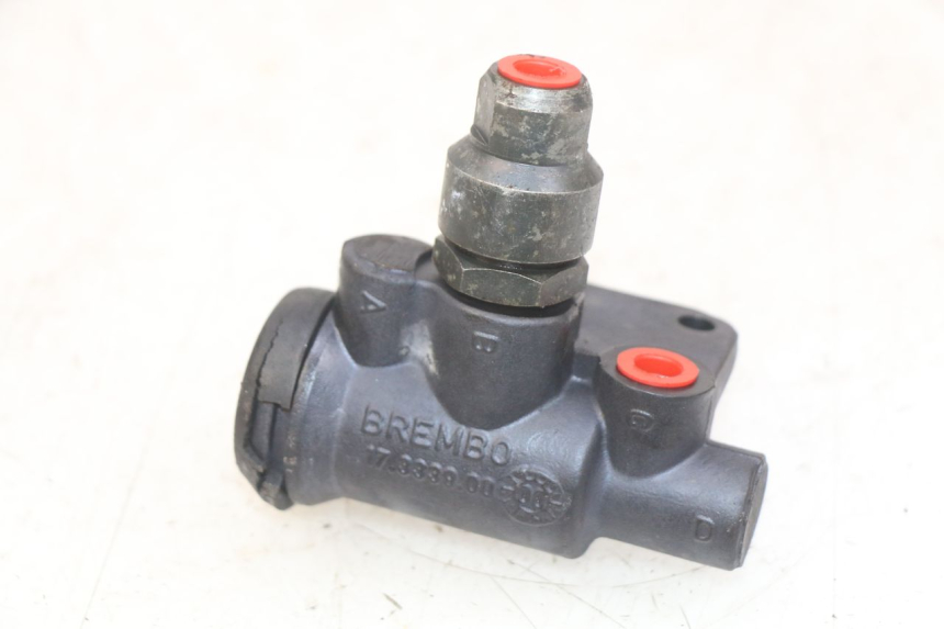 photo de DISTRIBUITORE FRENO PIAGGIO X9 125 (2000 - 2003)