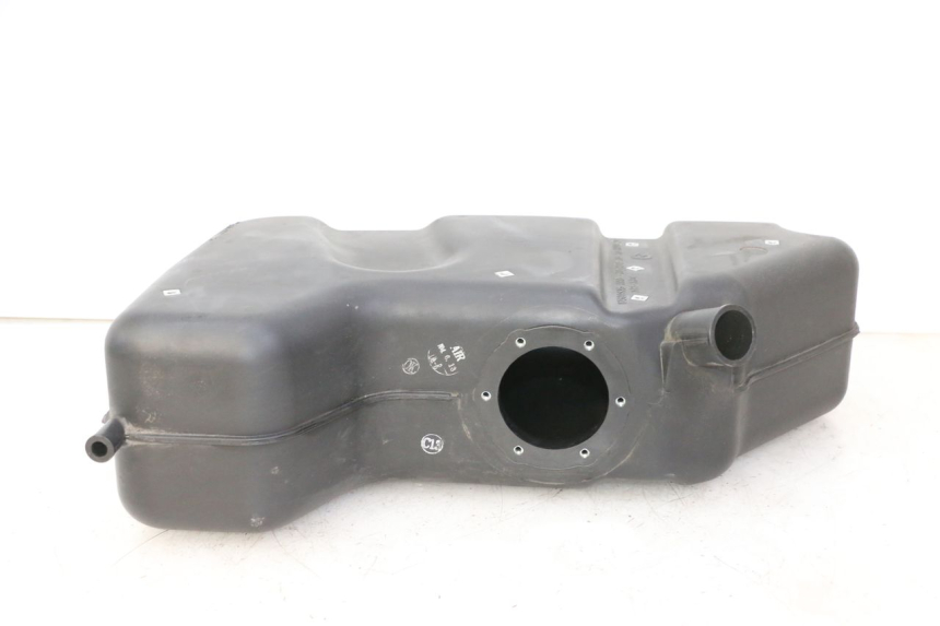 photo de SERBATOIO CARBURANTE  QUADRO 4 4D 350 (2015 - 2018)