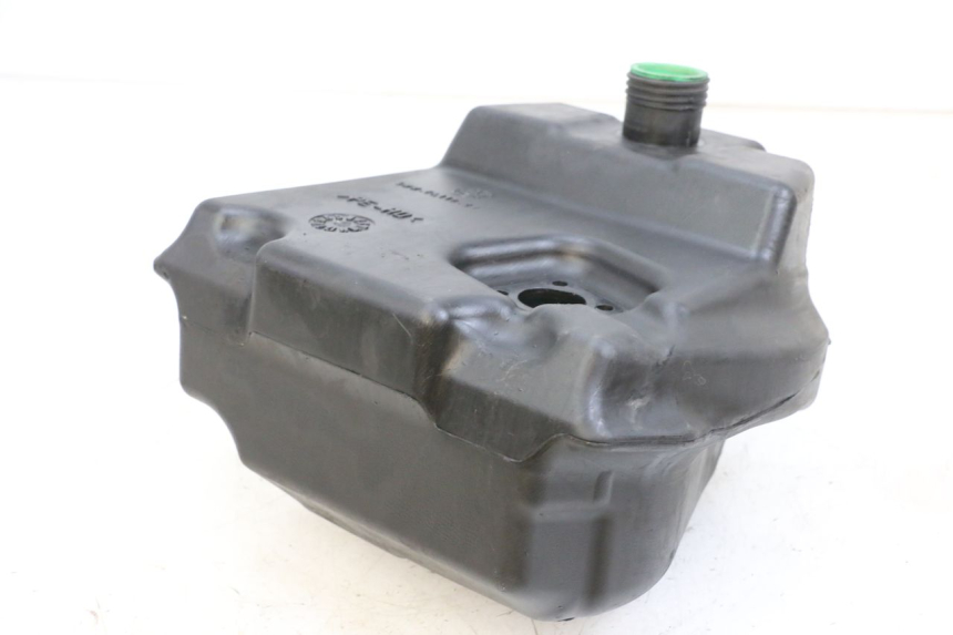 photo de SERBATOIO CARBURANTE MBK BOOSTER SPIRIT 50 (2004 - 2017) - Primo piano tecnico